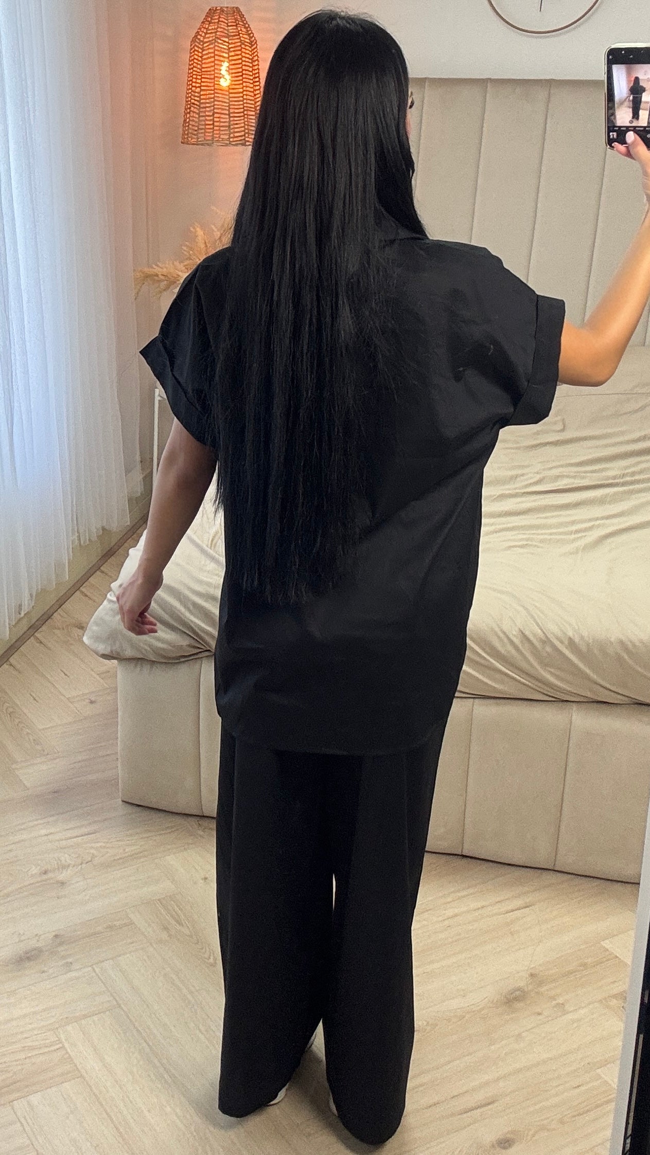 Two-Piece Cotton Set with Gold Buttons – Short Sleeves & Wide-leg Pants