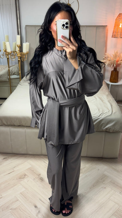 Zipper Essential Burkini Split Sleeve with Detail – Includes Hijab - Tie Belt