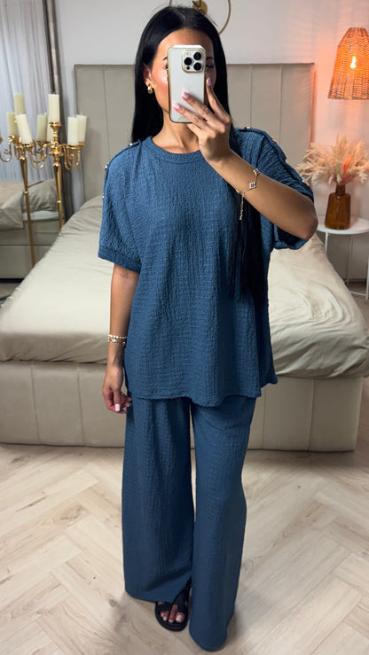 Textured Oversized Viscose Set with Golden Buttons