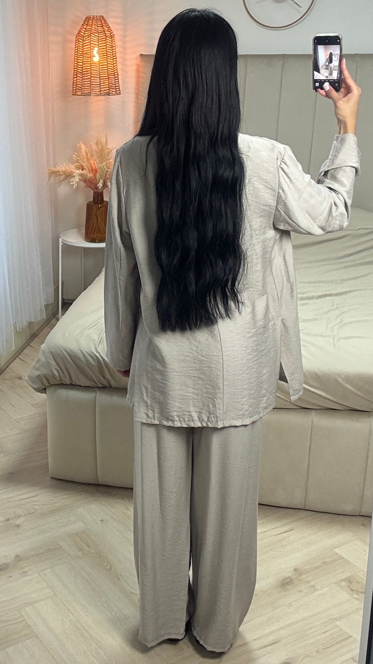 Two-Piece Set with Loose-Fitting Blazer and Wide-Pattern Trousers