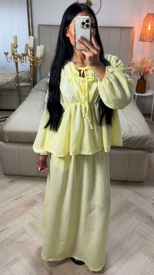 Two-Piece Set with Pleated Blouse and Maxi Skirt