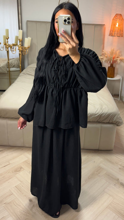 Two-Piece Set with Pleated Blouse and Maxi Skirt