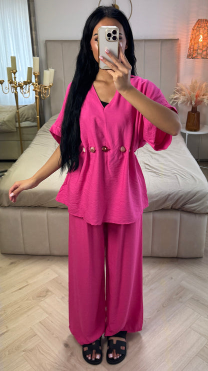 Two-Piece Viscose Blend Set with Marble Buttons and Wide-Leg Trousers