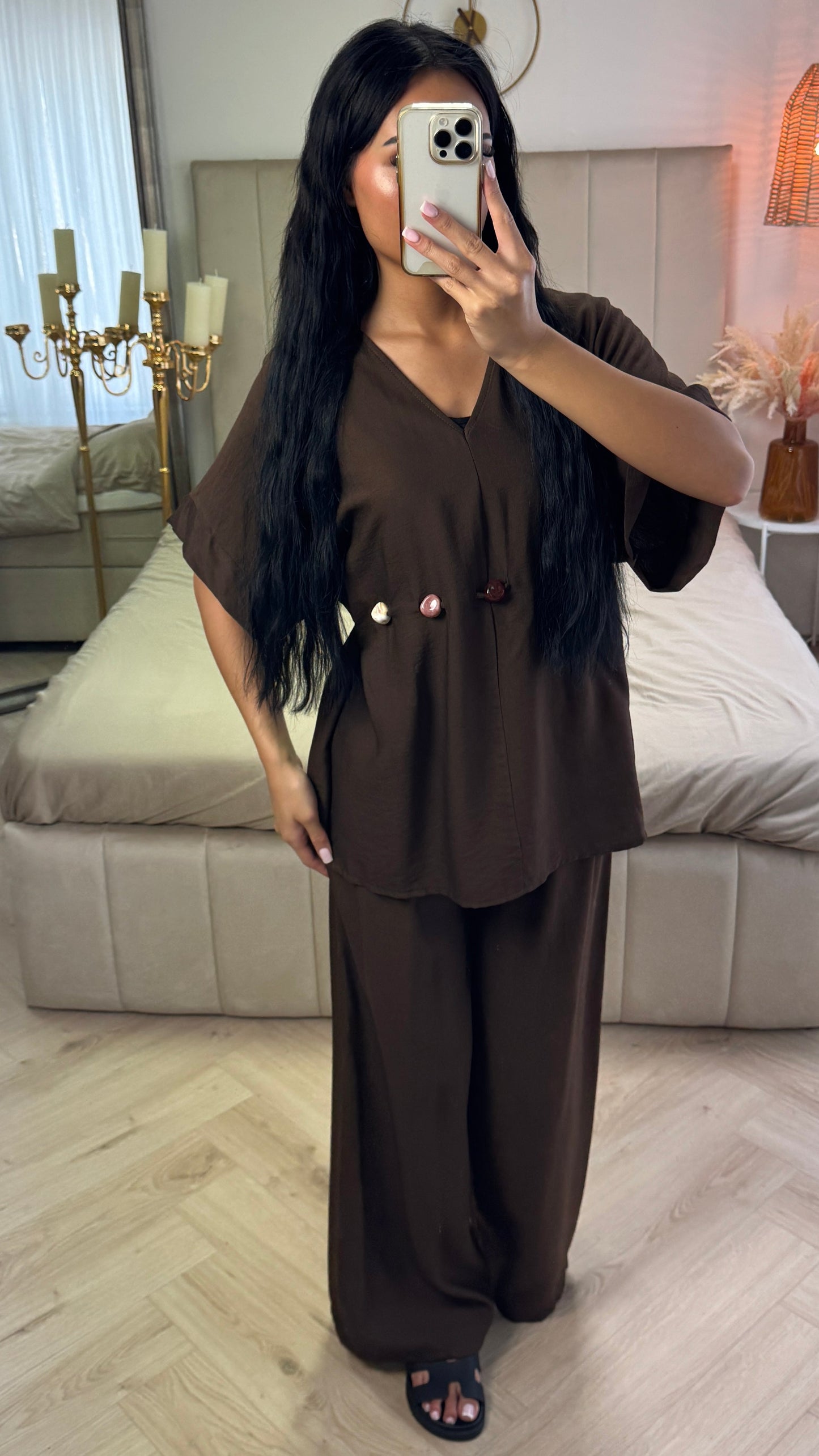 Two-Piece Viscose Blend Set with Marble Buttons and Wide-Leg Trousers