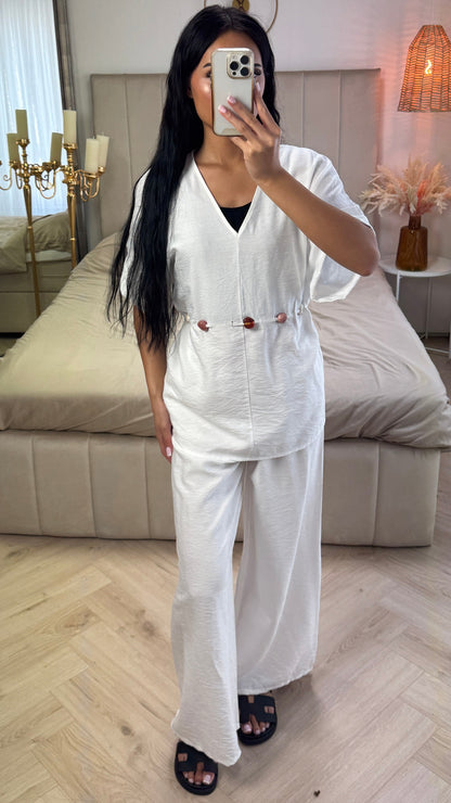 Two-Piece Viscose Blend Set with Marble Buttons and Wide-Leg Trousers