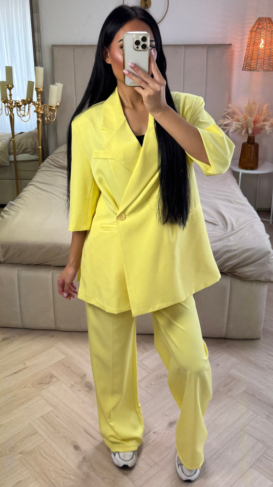 Oversized Blazer Suit with Short Sleeves – Two-Piece Set