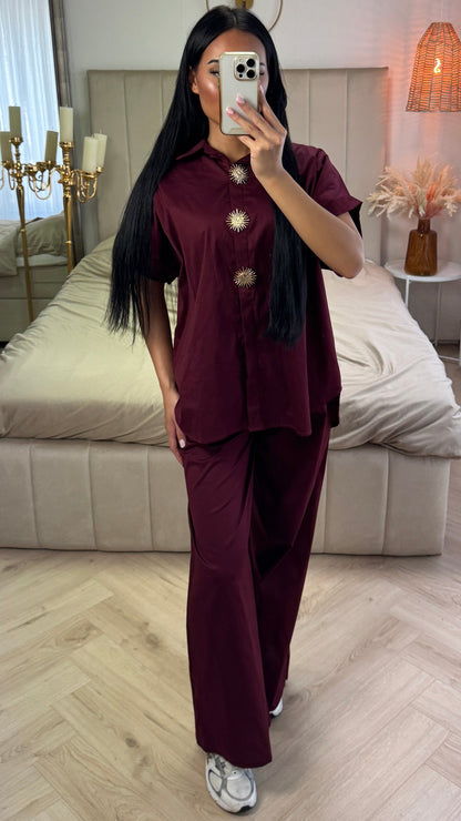 Two-Piece Cotton Set with Gold Buttons – Short Sleeves & Wide-leg Pants