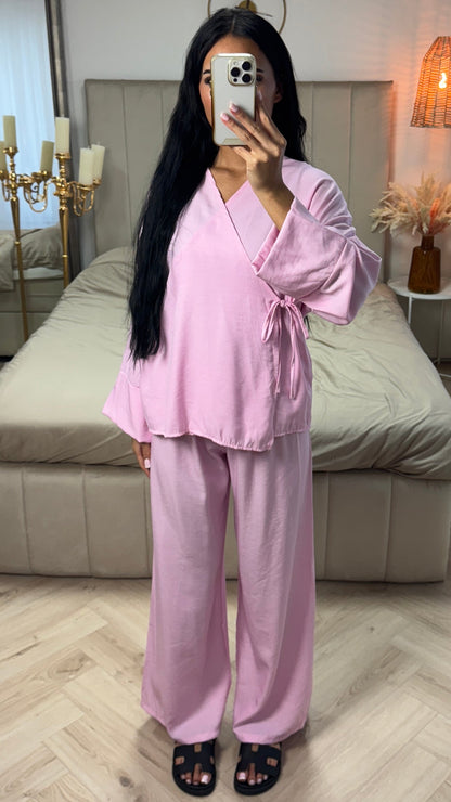 Two-Piece Set with Wrap Top and Wide-Leg Pants – Viscose Blend