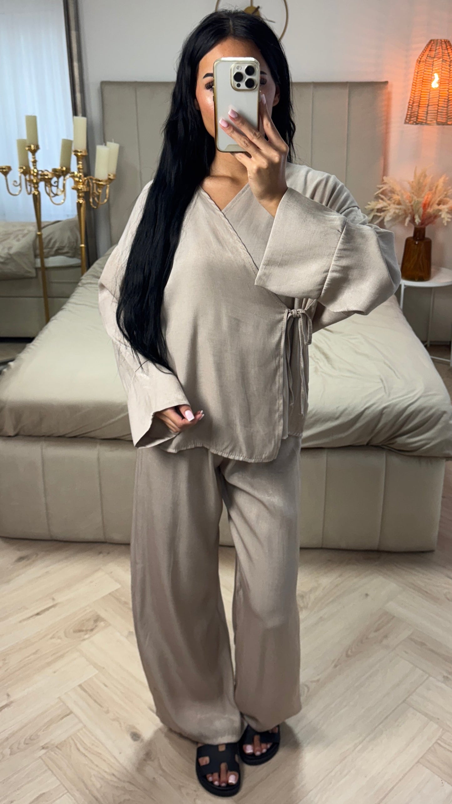 Two-Piece Set with Wrap Top and Wide-Leg Pants – Viscose Blend