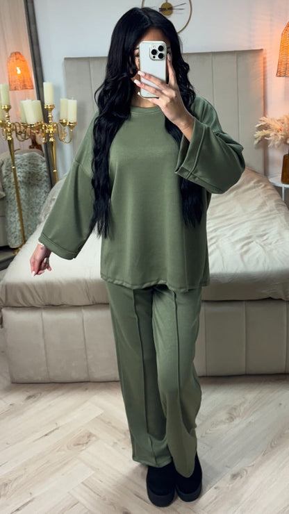 Essential Super Soft Mid Stripe Pants Set