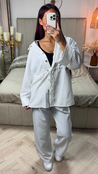 Integrated Waist Detail Stripes Set