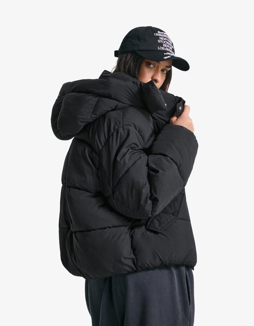Water-repellent puffer jacket