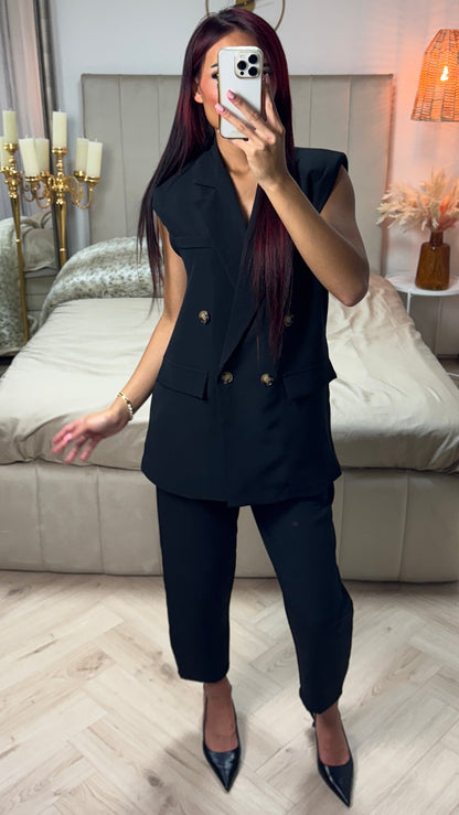 Essential Sleeveless Blazer Set
