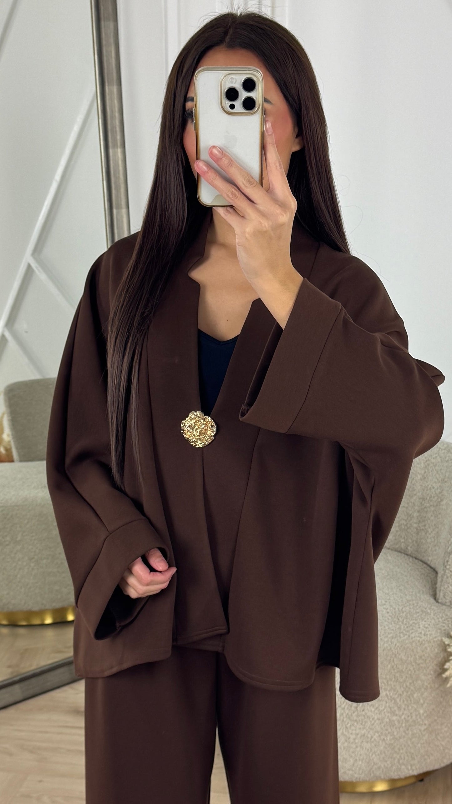 Luxurious Viscose Two-Piece Set with Gold Brooch