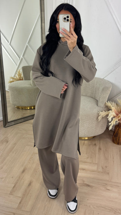 Minimal Hoodie Two-Piece Set with Wide-Pattern Pants