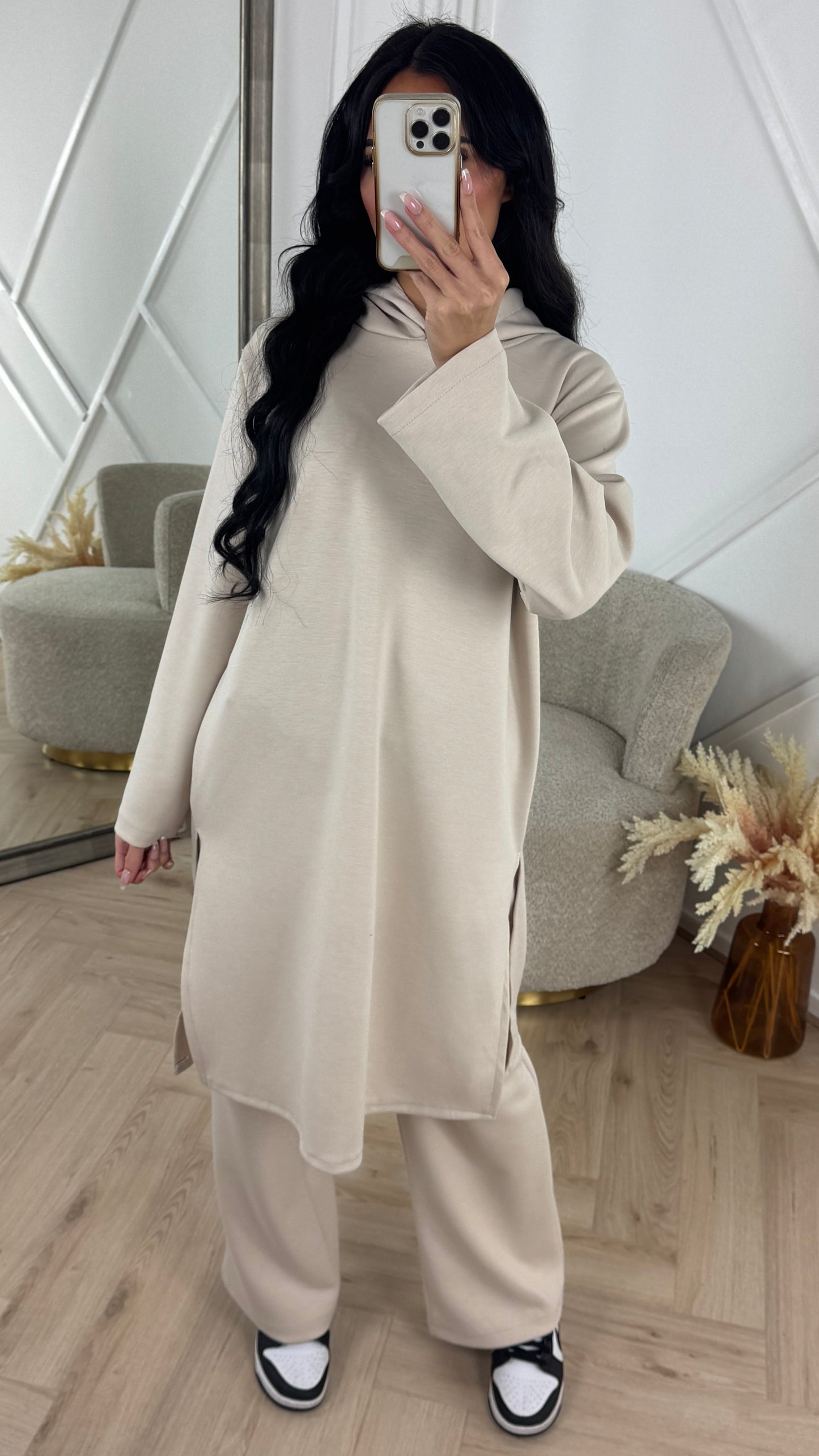 Minimal Hoodie Two-Piece Set with Wide-Pattern Pants