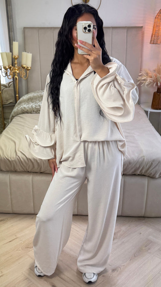 Oversized Blouse Set Ruffle Sleeves Detail