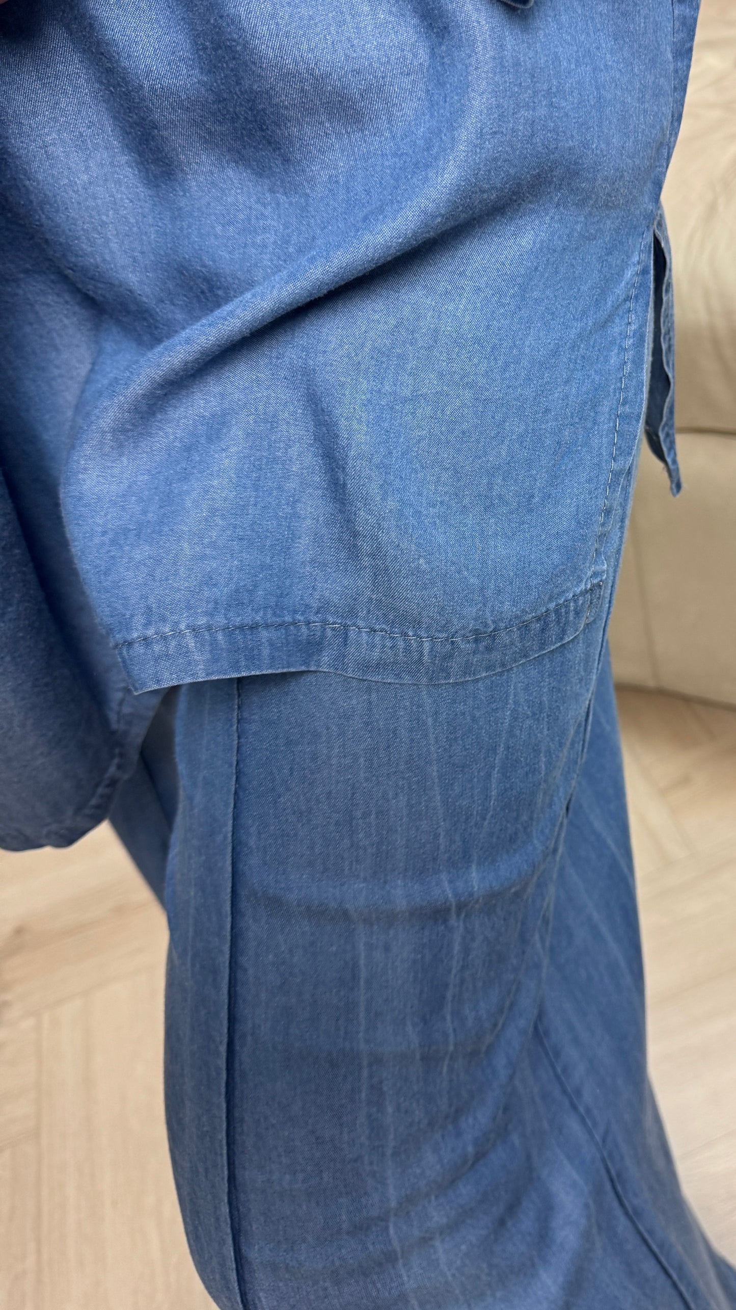 Oversized Round Neck Soft Set Mid Line Detail