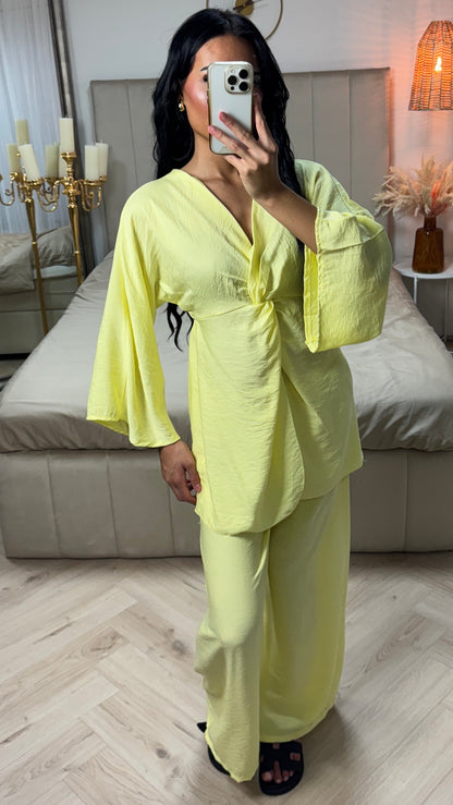Oversized Viscose Blend Set with Twisted Detail & Wide-leg Pants