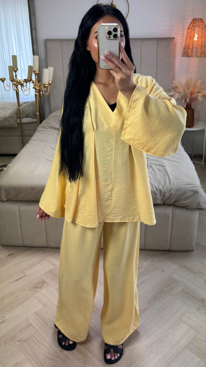 Oversized Viscose Blend Set with Long Sleeves and Wide-Fitting Pants