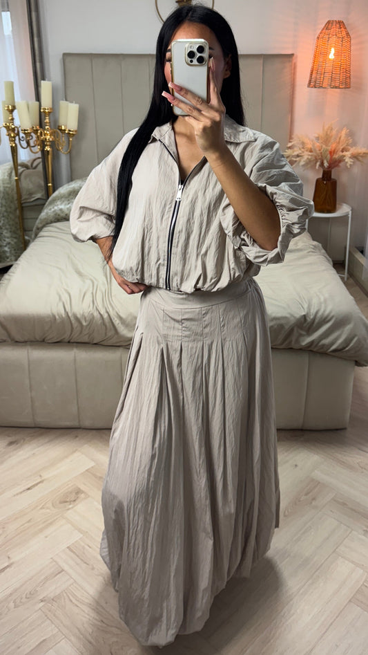 Puff Sleeve Zip-Up Crop Top with Pleated Maxi Skirt