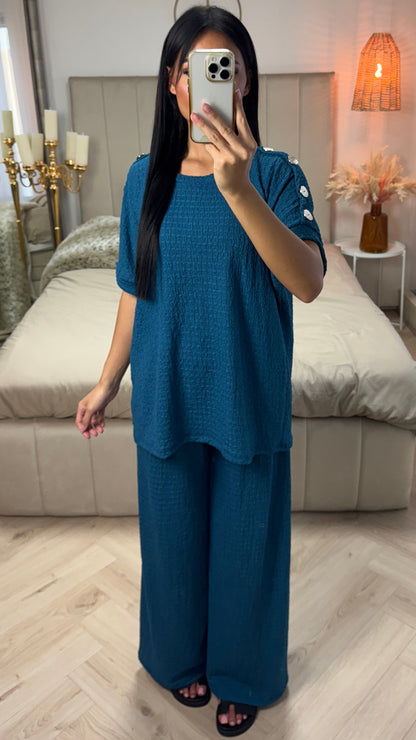 Textured Oversized Viscose Set with Golden Buttons
