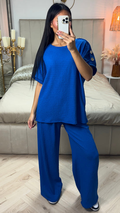 Textured Oversized Viscose Set with Golden Buttons