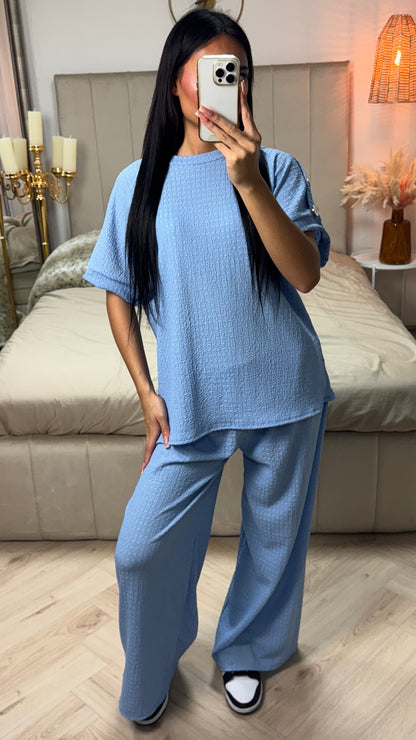 Textured Oversized Viscose Set with Golden Buttons