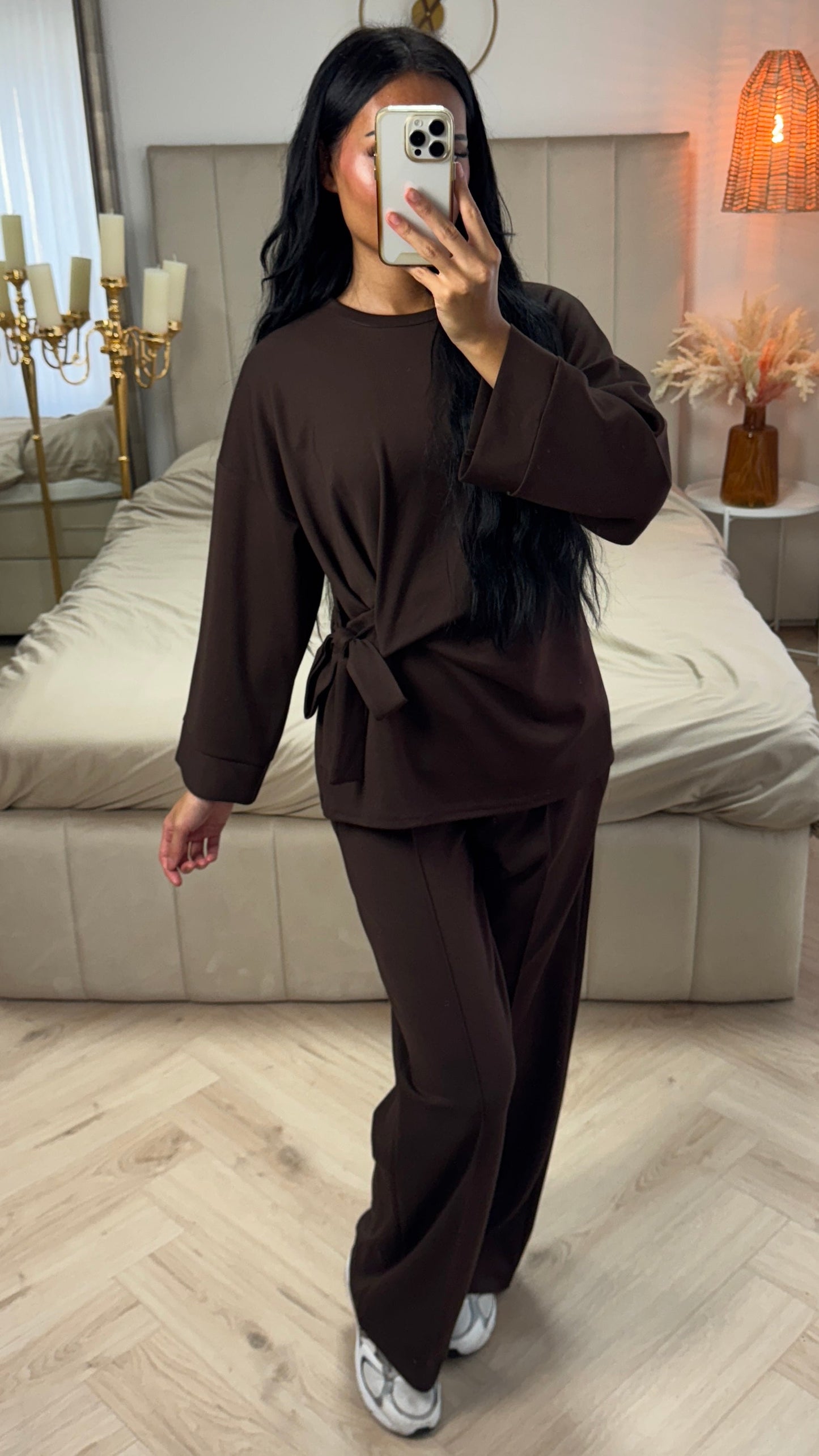 Two-Piece Set with Wide-Leg Pants and Tie Detail