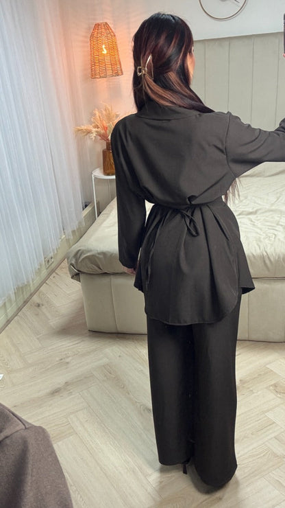 Essential Blouse Set Pleated Waist Detail