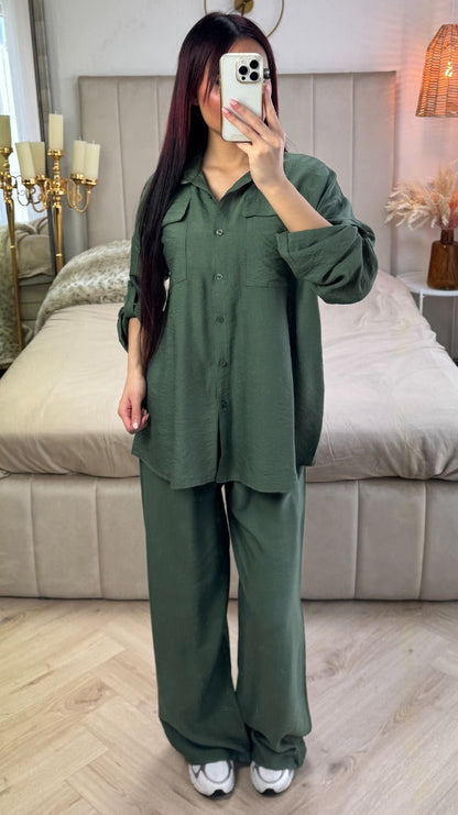 Essential Blouse Set Pocket Detail