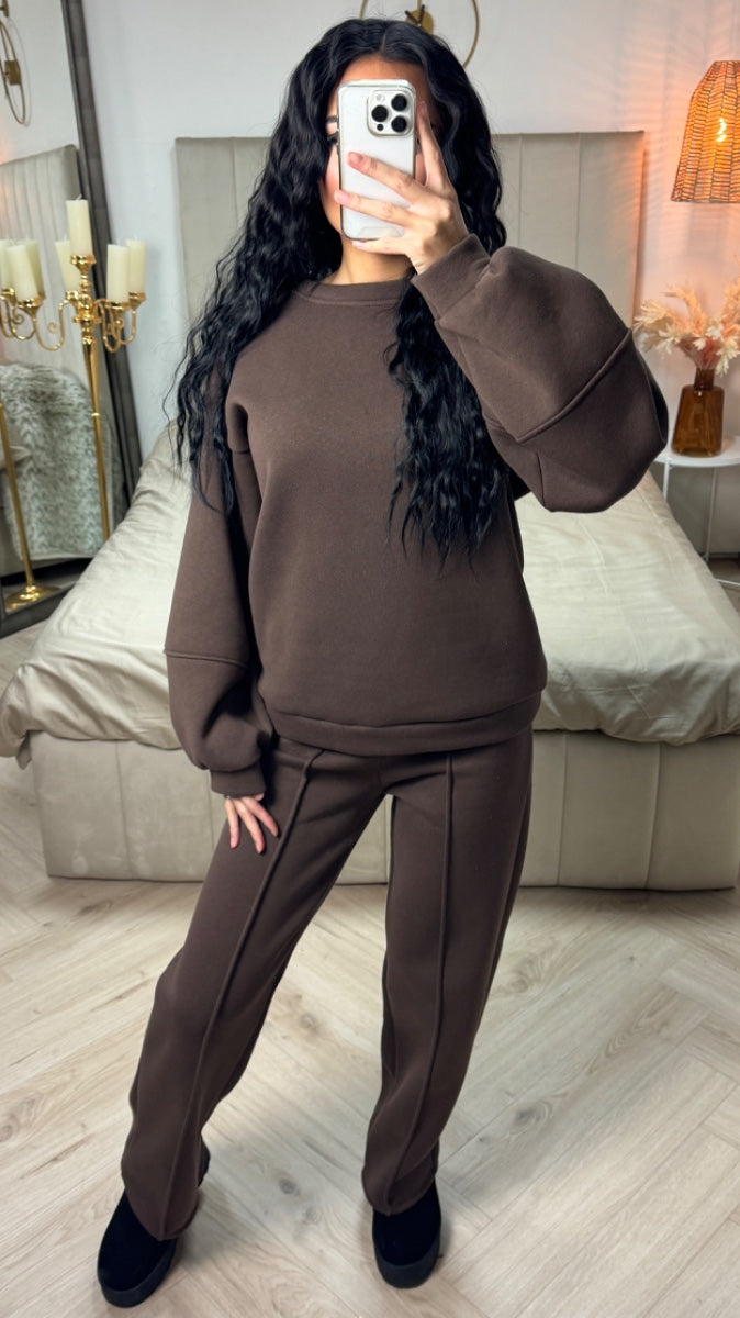 Thick Jogging Set Seam Detail