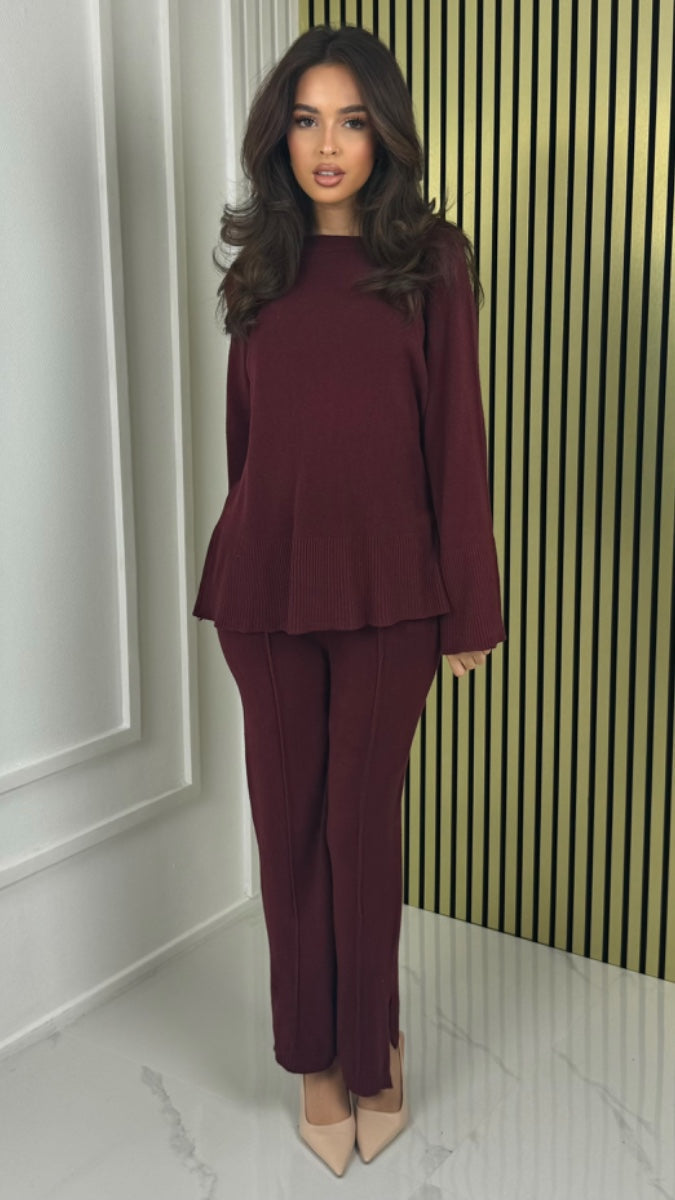 Basic Set Mid Line Stripe Split Details