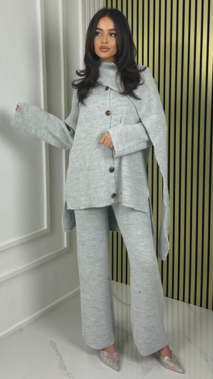 Knitwear Five Button Set Integrated Shawl