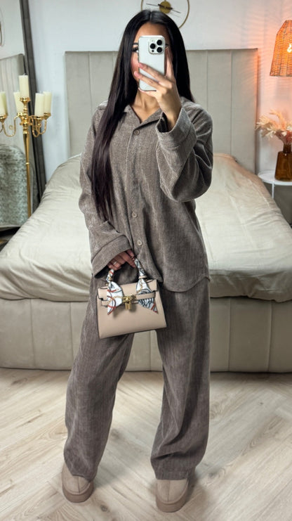 Thick Gloss Design Material Blouse Set