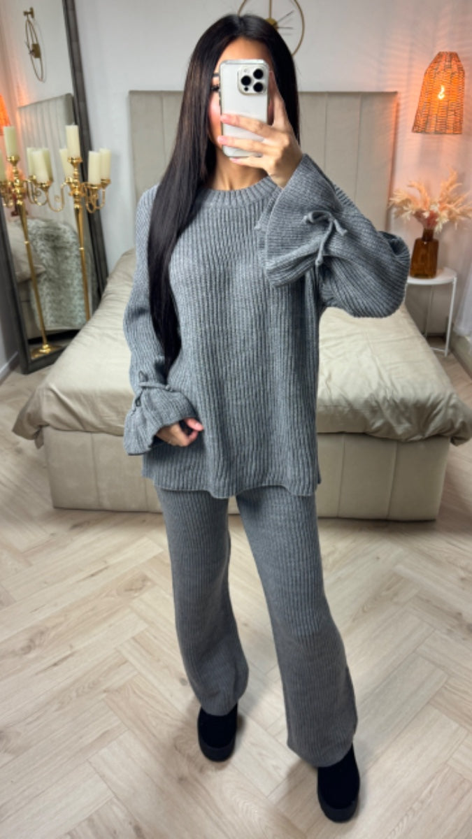 Knitwear Oversized Set Ruffle Sleeve Tie Detail
