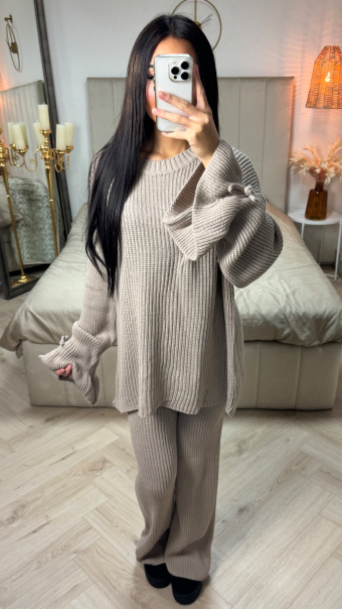 Knitwear Oversized Set Ruffle Sleeve Tie Detail