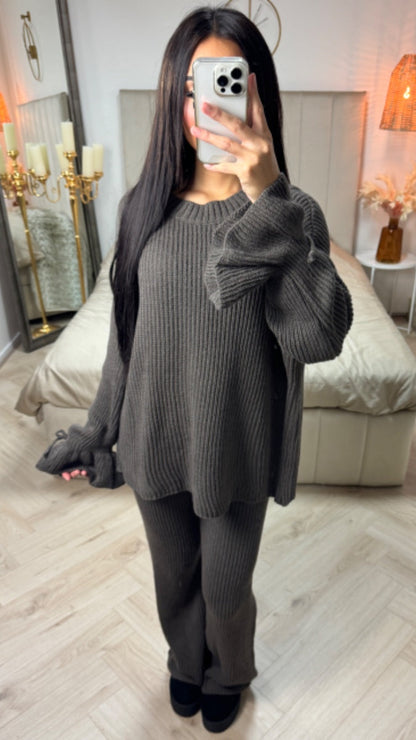 Knitwear Oversized Set Ruffle Sleeve Tie Detail