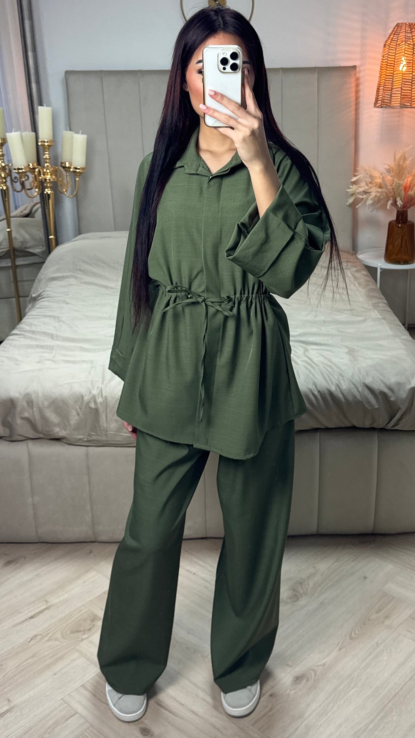 Integrated Waist Tie Detail Set Golden Buttons