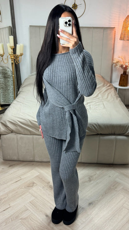 Knitwear Shawl Wrap Detail Set