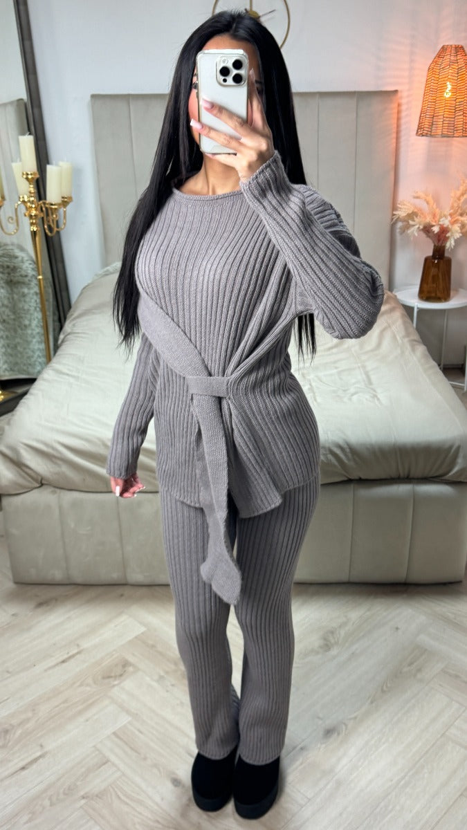 Knitwear Shawl Wrap Detail Set