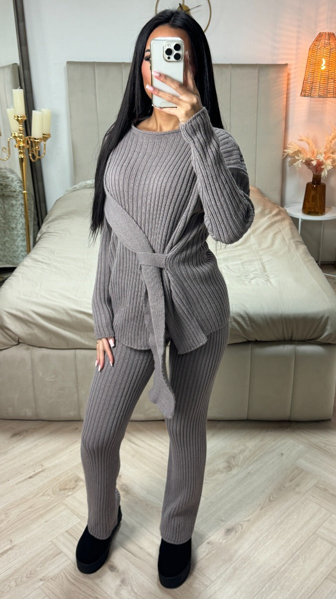 Knitwear Shawl Wrap Detail Set