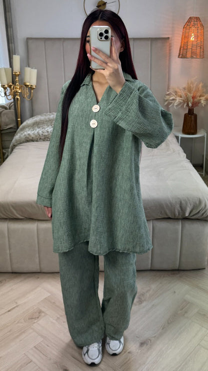 Oversized  Set Double Golden Button Detail