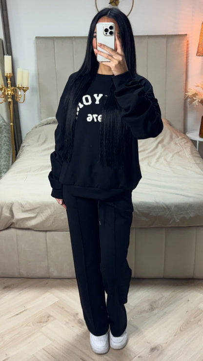 New York Sweater Ruffle Sleeve + Mid Stripe Pants Set