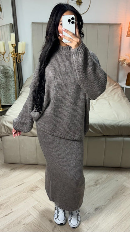 Seam Sleeve Detail High Neck Skirt Set