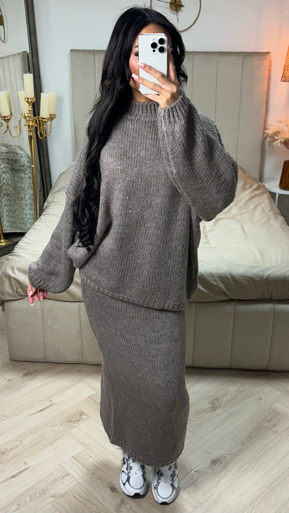 Seam Sleeve Detail High Neck Skirt Set