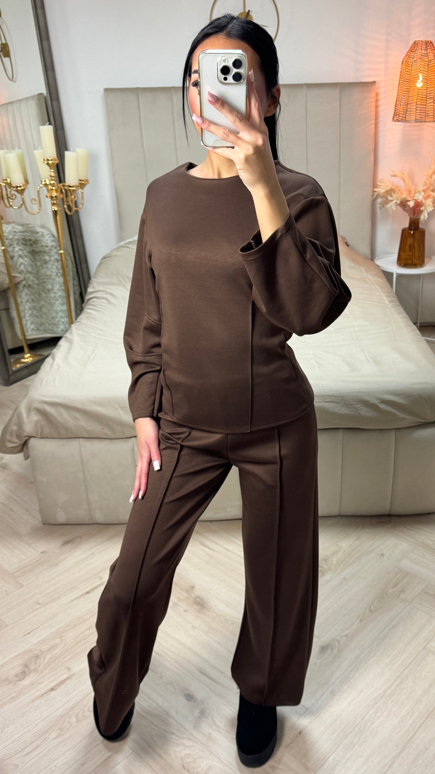 Slim Fit Essential Soft Material Set Seam Details