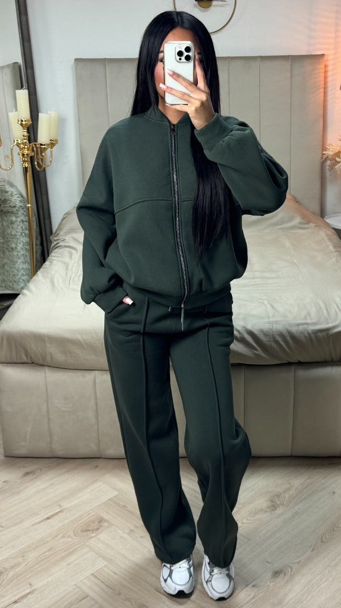 Thick Jogging Zipper Set Seam Details