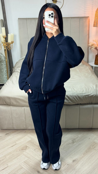 Thick Jogging Zipper Set Seam Details