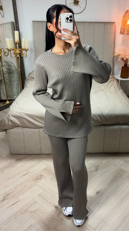 Thick Ribbed Split Sleeve Back Waist Detail Set